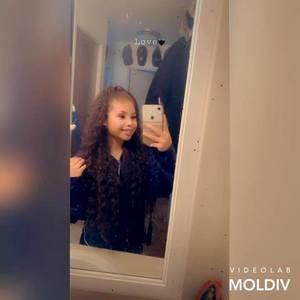 Meet your Posher, Vanessa